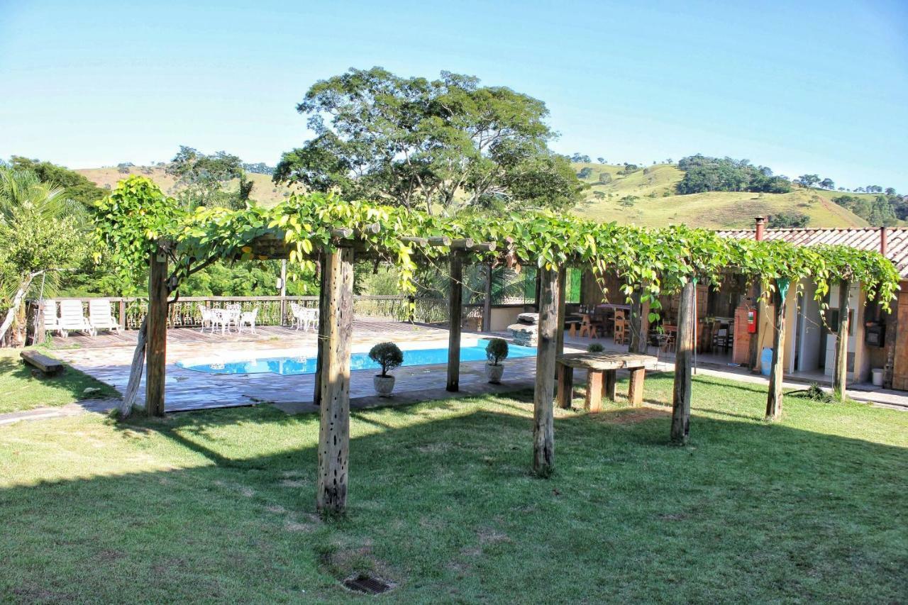 Pousada & Parada Olhos D'Agua Oliveira Fortes Екстер'єр фото